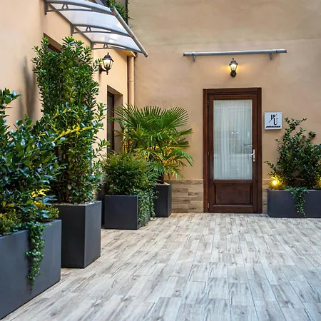 Hotel Urbani-2